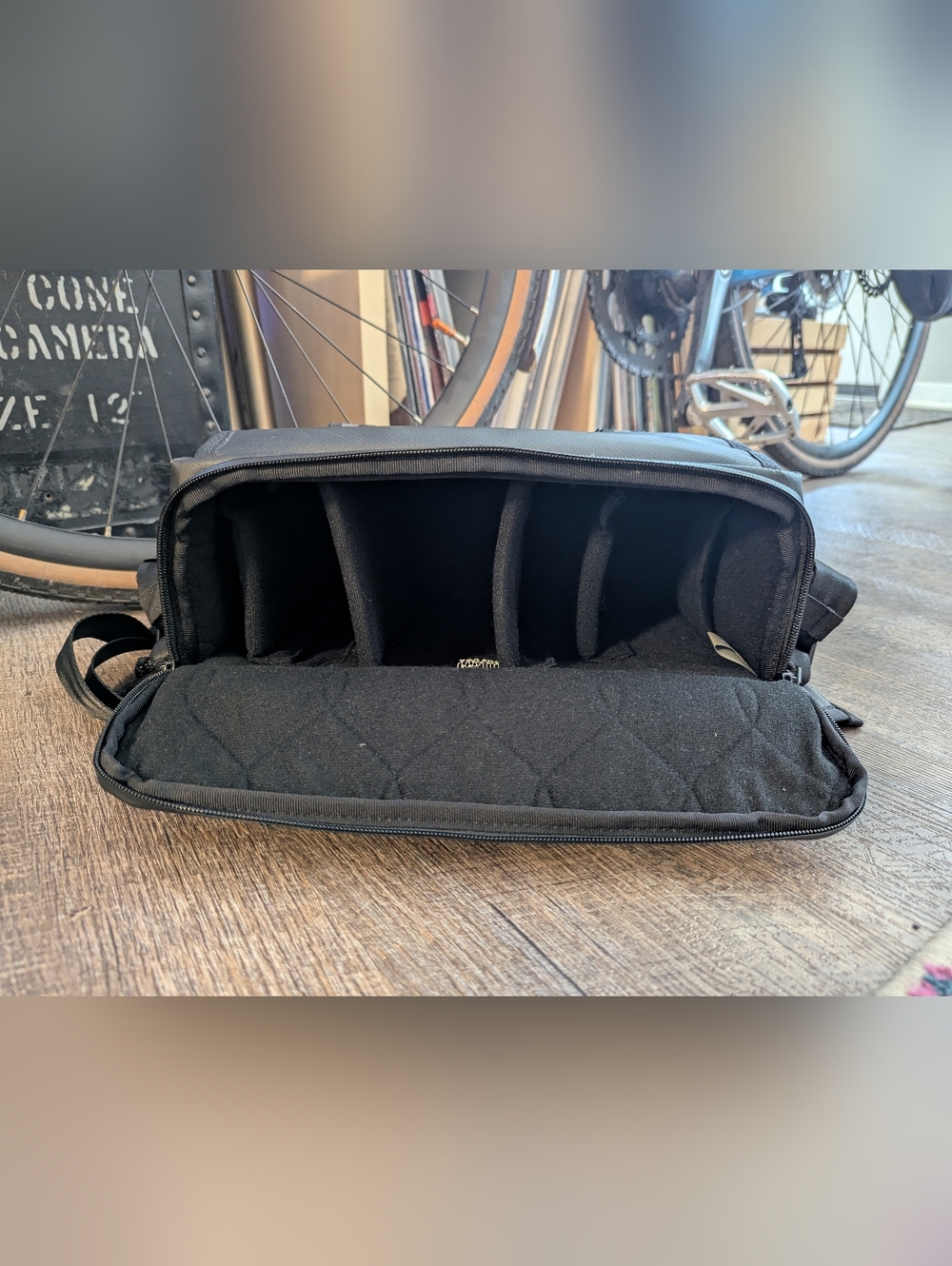 Chrome Industries Niko Camera Sling 2.0 - Picture 2 of 7